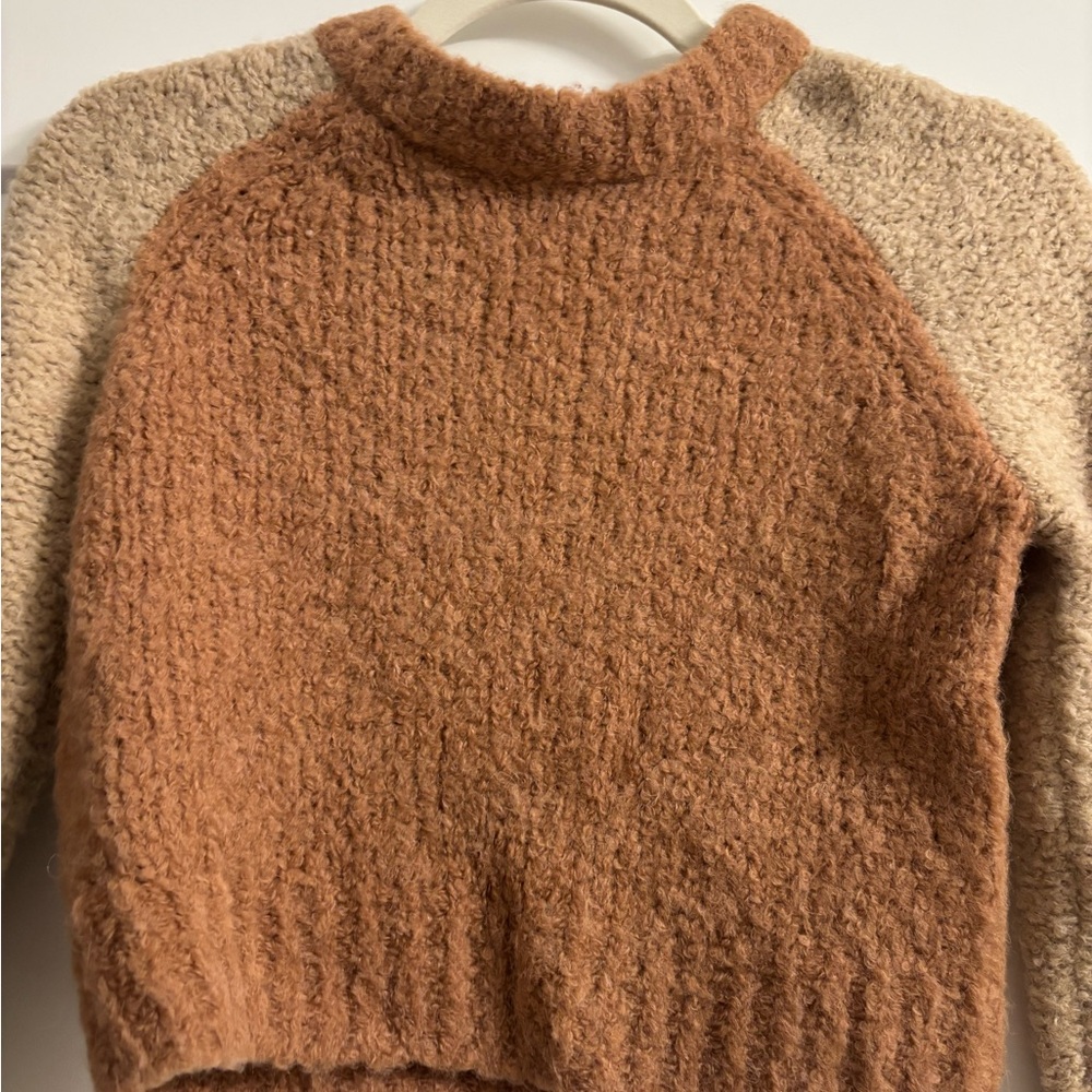 Wilfred Sweater in Tan and Brown - Picture 4 of 6